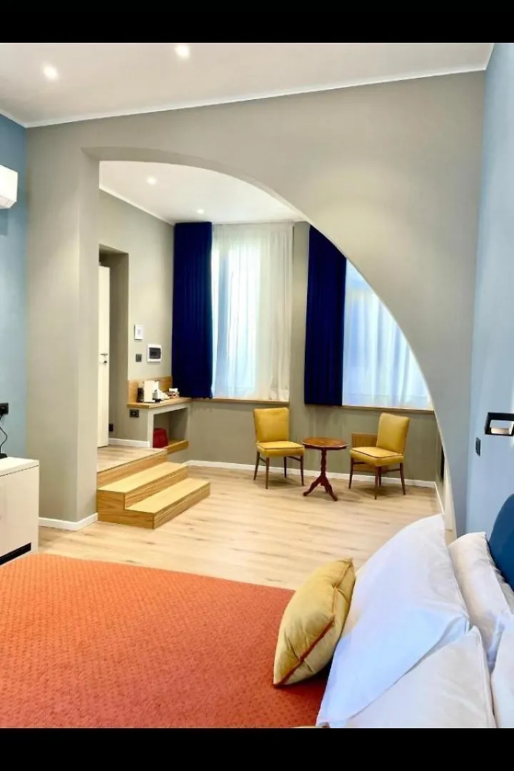 בית הארחה נאפולי Home 109 Luxury Rooms איטליה